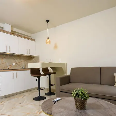 Apartment Villαge 1912 *